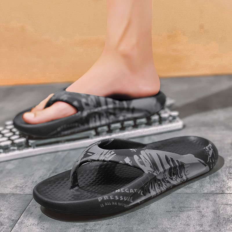 2023 Sommer Ny Stil Flip Flops Herreværelse Strand Tyk Bund Trend Afslappet Sandaler Hjemmesko Sko Herre