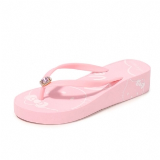 2023 Kreative Nye Kvinders Hello Kitty Søde Flip Flops Med Mellemhæl Rhinestone Sommer Kile Sandaler Hjemmesko