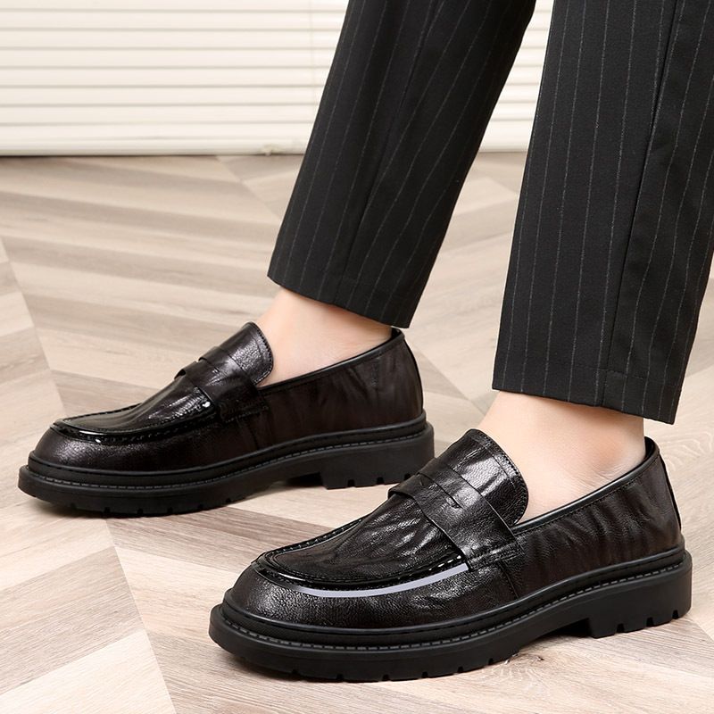 2023 Forår Herresko Åndbar Læder Slip-on Loafers Tyksålede Business Herre Fritidssko Trendy Flade Sko