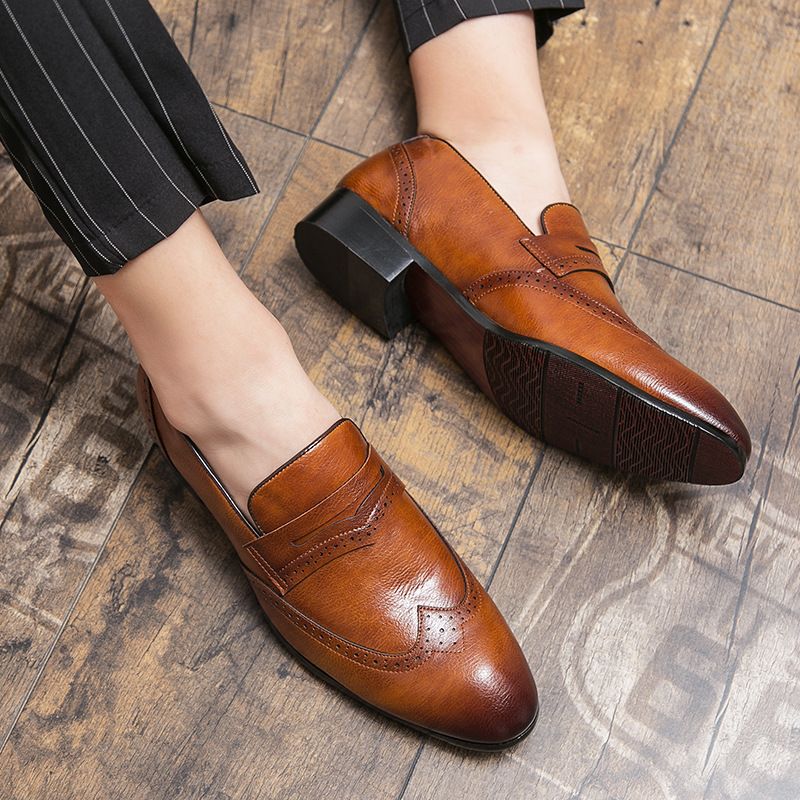 Brogue Sko Herresko Slip-on Åndbar Trendy Ungdom Business Casual Dress Sko Spidse Ærter Sko