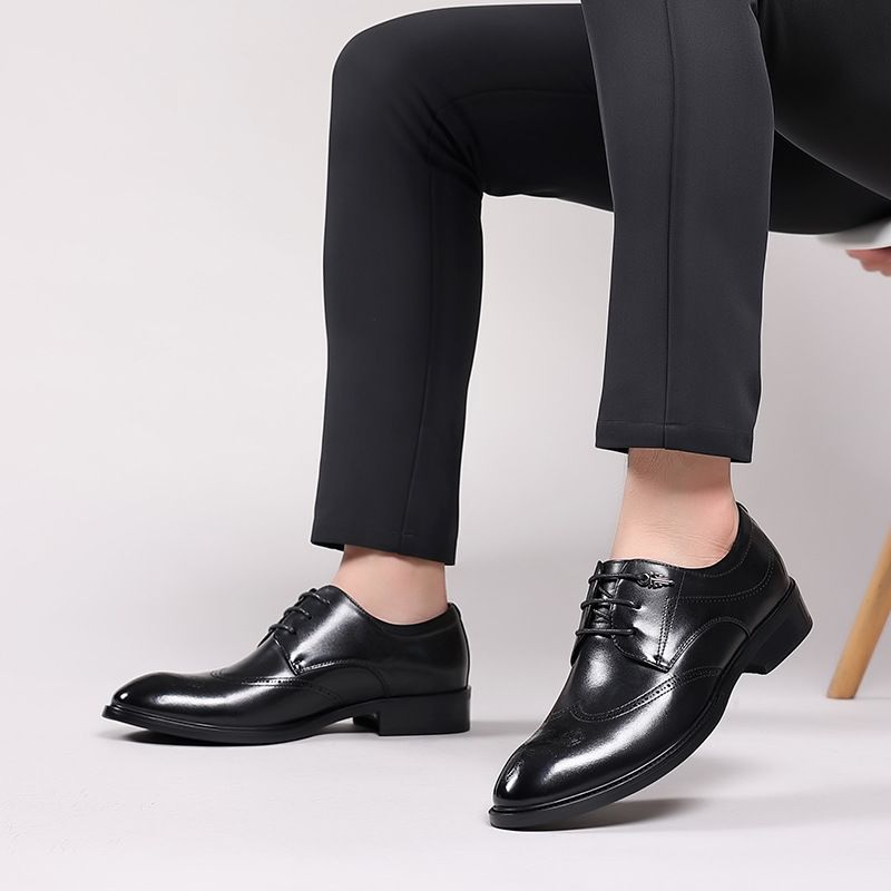 Brogue Sko Udskårne Herresko Trendy Retro Ny Afslappet Kjole Sko Herre Spidstå Læder Sort Business Bryllup Sko Til Mænd