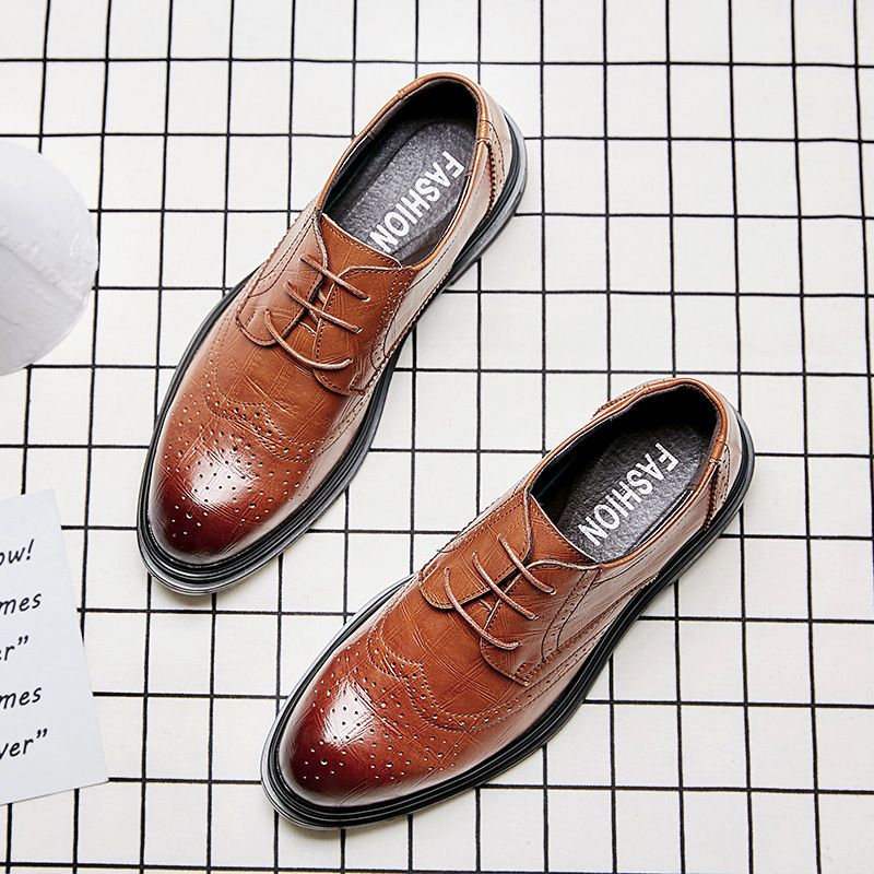 Mænds Kjole Sko Ny Forår Ungdom Sort Business Casual Trend Brogue Sko Udskåret