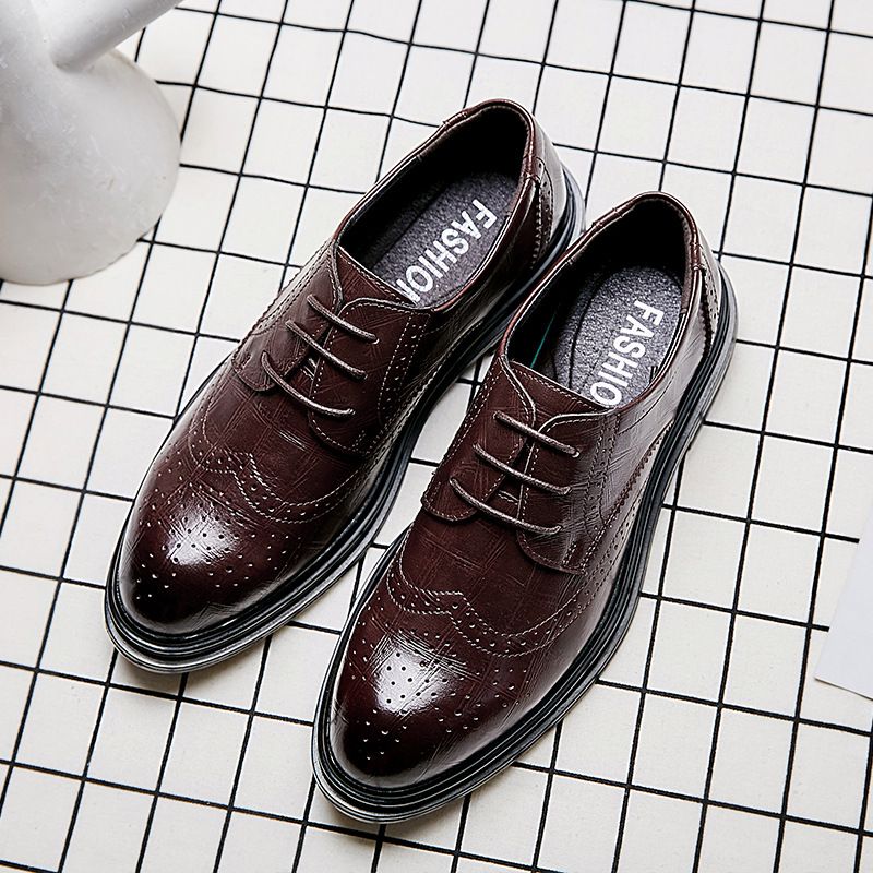 Mænds Kjole Sko Ny Forår Ungdom Sort Business Casual Trend Brogue Sko Udskåret