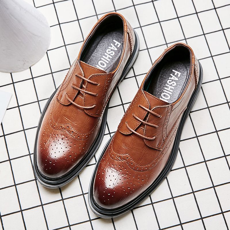 Mænds Kjole Sko Ny Forår Ungdom Sort Business Casual Trend Brogue Sko Udskåret